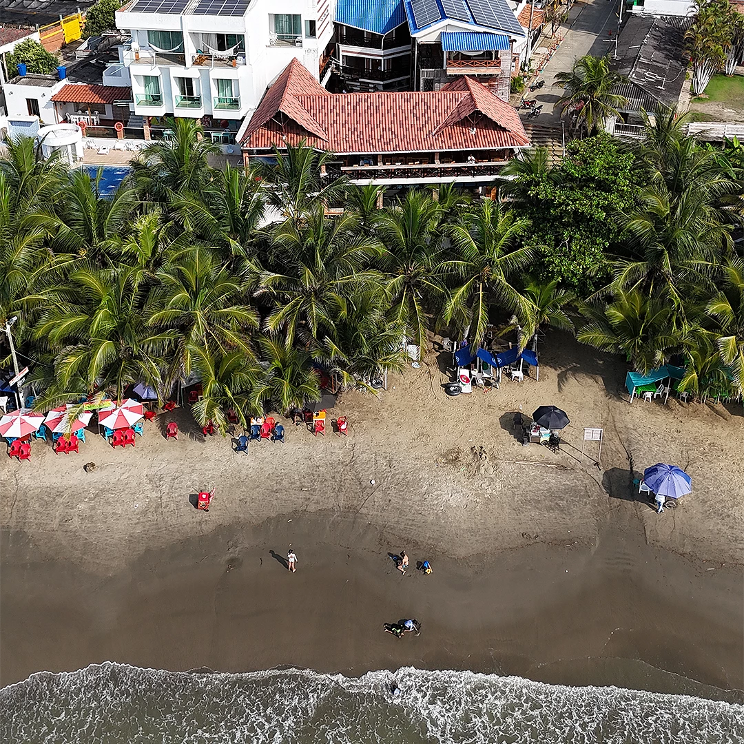 Visita a la playa Hotel en Arboletes